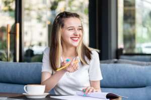 Daily Dental Habits That Work: Simple Routines for a Healthier Smile Daily Dental Habits That Work: Simple Routines for a Healthier Smile